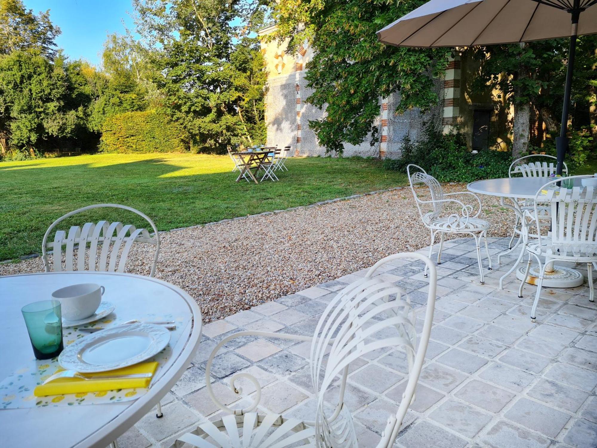 Bed and Breakfast Le Plessis Bbb Blois Esterno foto